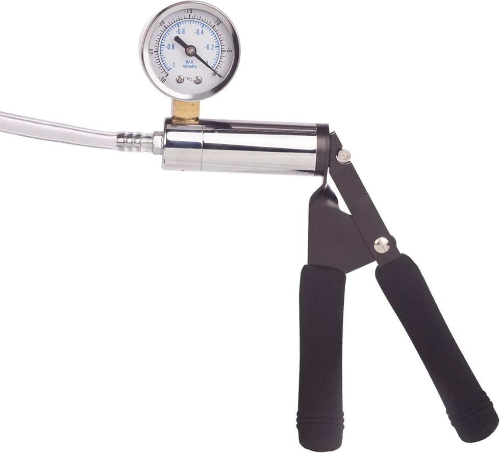 Clear cylinder with measurement markings on the Precision Pump Advanced